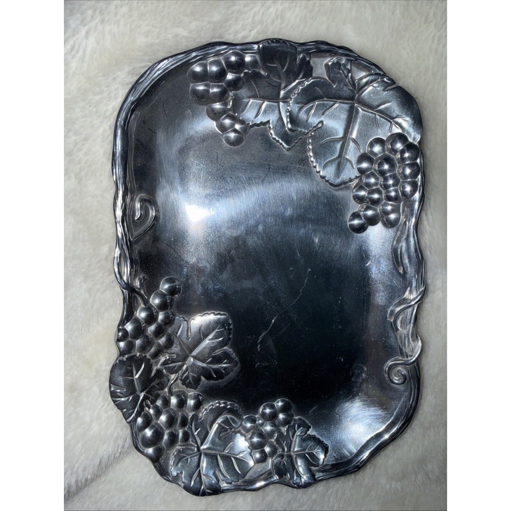 Arthur Court 2010 Grape Catch-All Aluminum Coupe Tray 9.5" x 6.5"